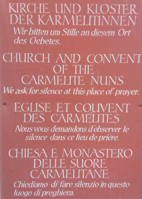 Bitte um Stille in verschiedenen Sprachen