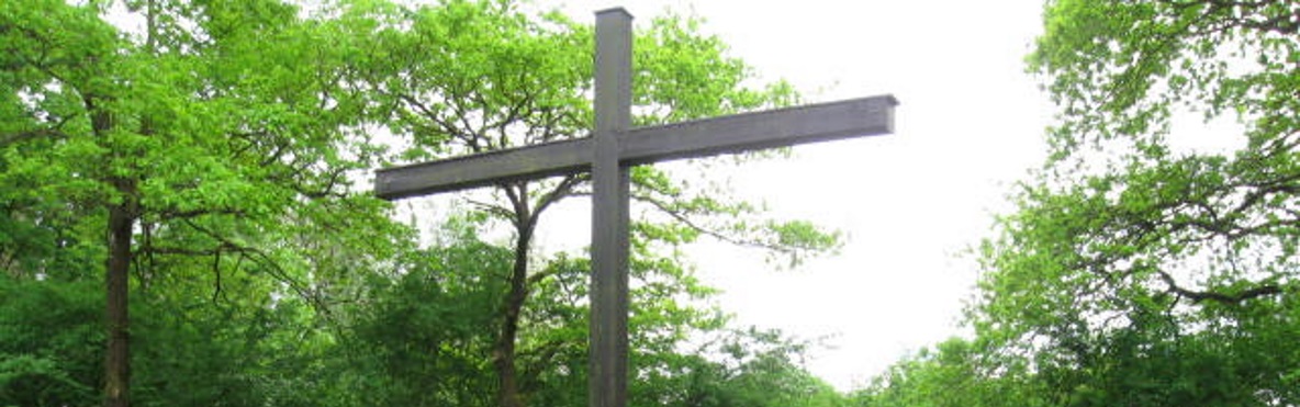 Kreuz im Klostergarten